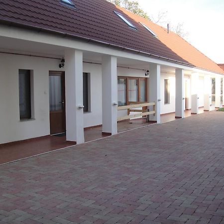 Paks Panzio Hotel Exterior photo