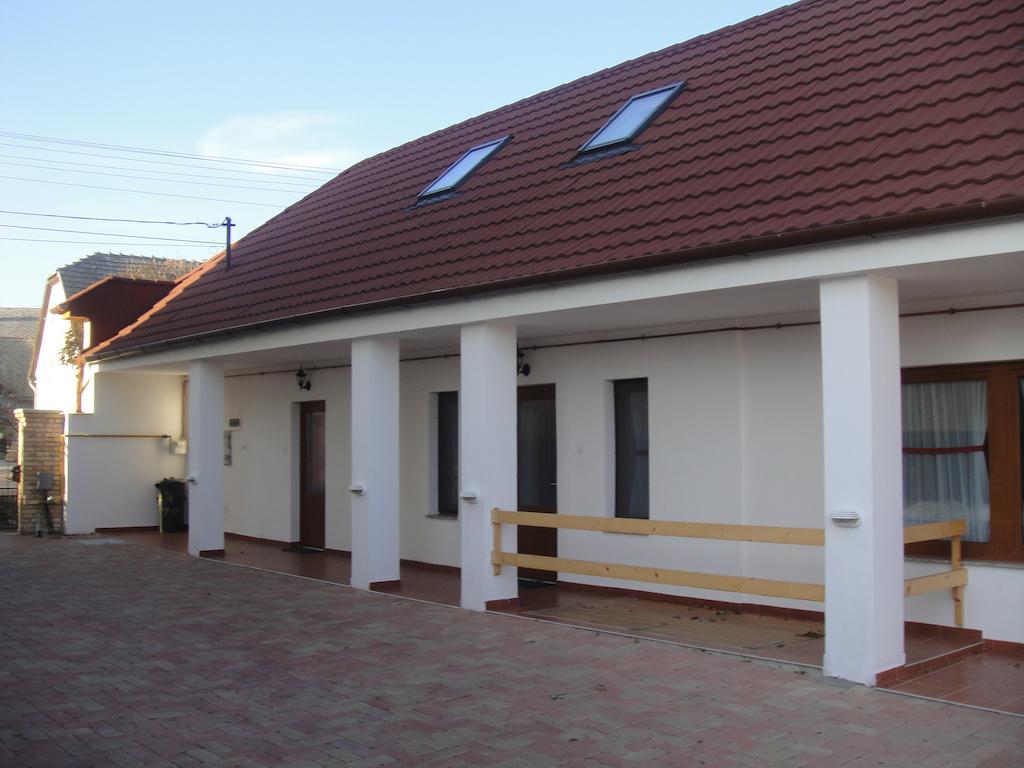 Paks Panzio Hotel Exterior photo